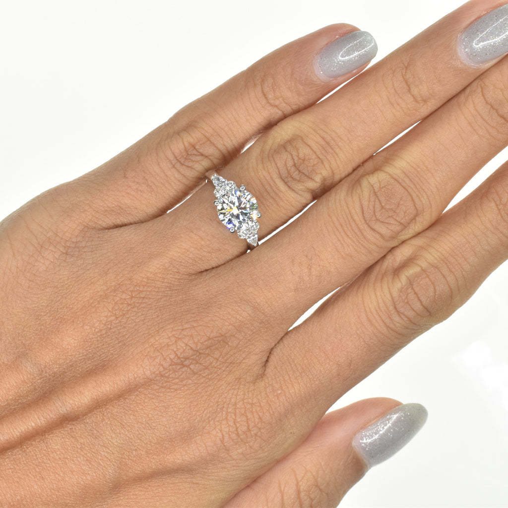 Buy lab grown diamond ring